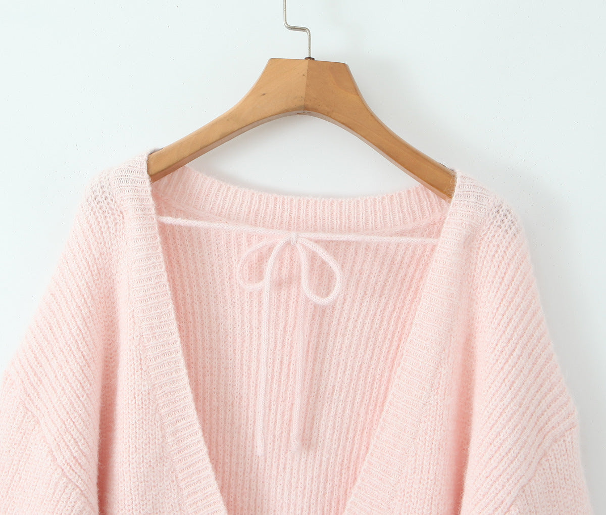 Oversized loose medium to long sweater for autumn and winter, V-neck large backless knitted sweater for women