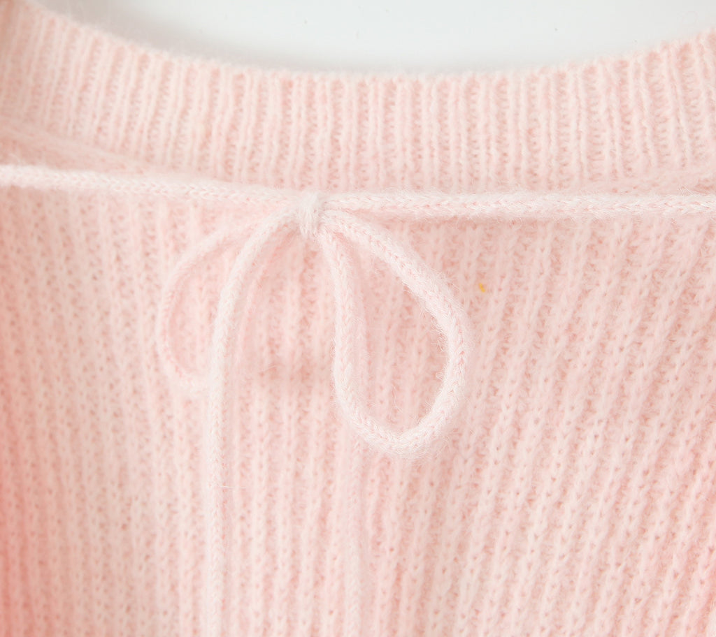 Oversized loose medium to long sweater for autumn and winter, V-neck large backless knitted sweater for women