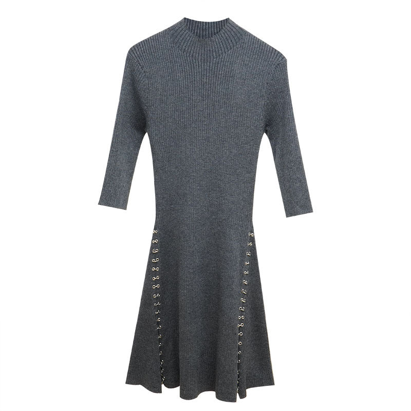 Slimming slit dress, metal decoration